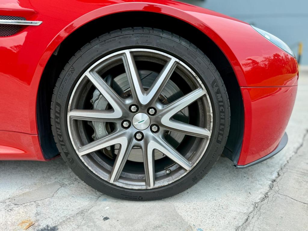 Aston Martin V8 Vantage Coupe 4.7A Sportshift II, picture 4