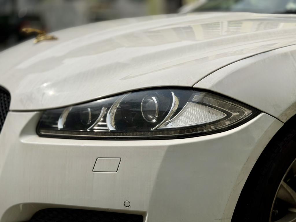 Jaguar XF 2.0A GTDI Luxury, picture 4