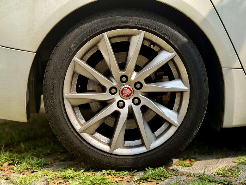 Jaguar XF 2.0A GTDI Luxury, picture 6