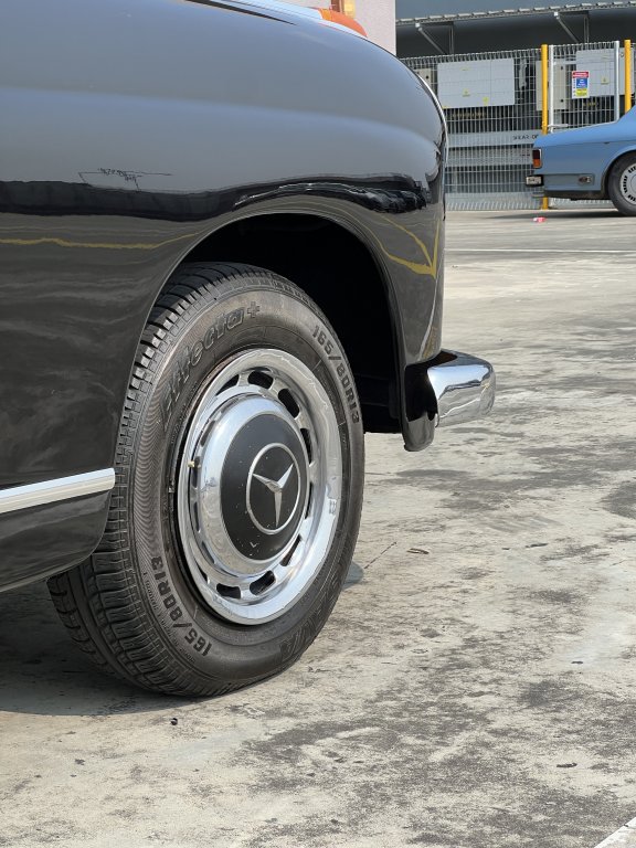Mercedes-Benz 219 Ponton, picture 3