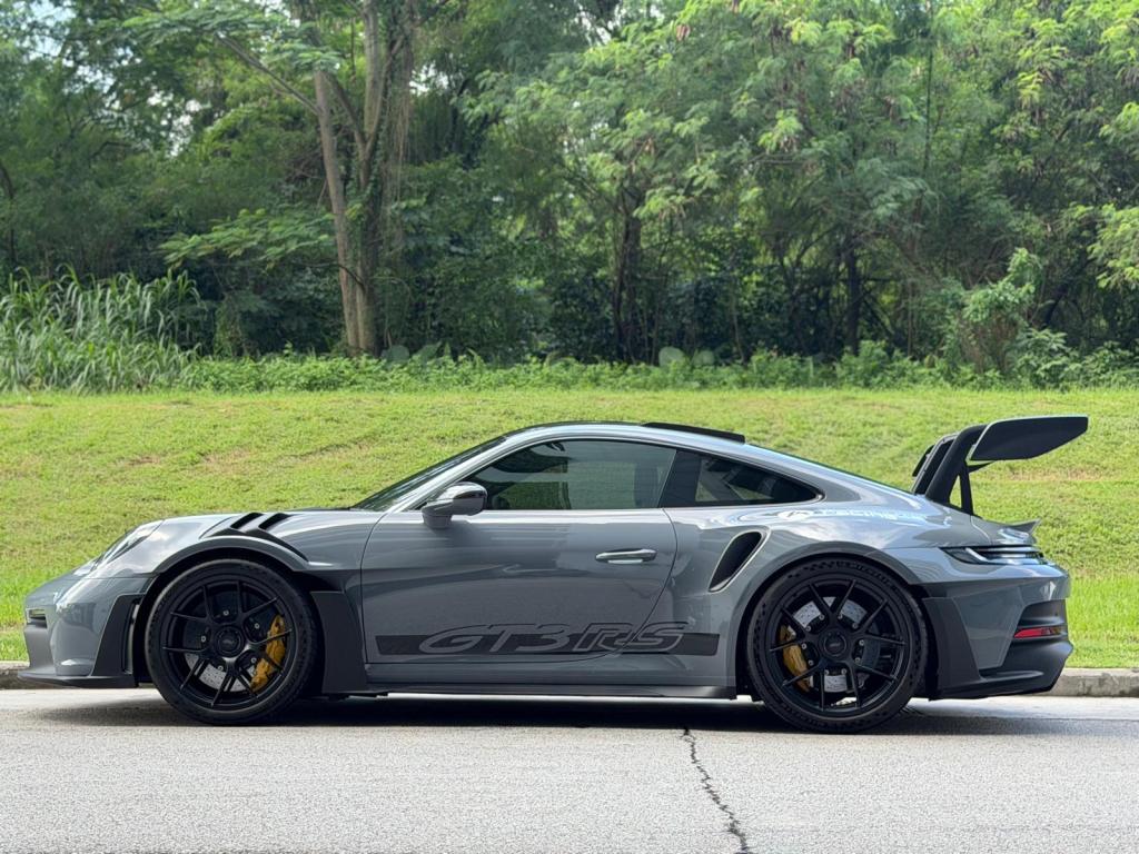 Porsche 911 GT3 RS Weissach, picture 4