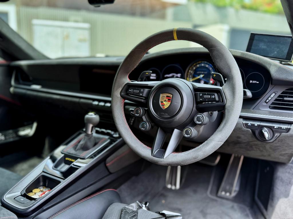 Porsche 911 GT3 RS Weissach, picture 6