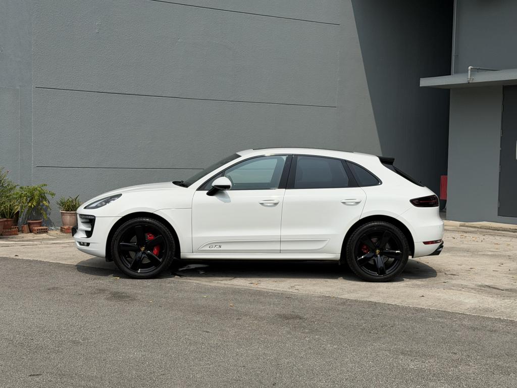 Porsche Macan GTS 3.0A PDK Panoramic Roof, picture 2